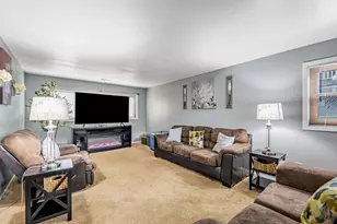 11938 S Tripp Ave, Alsip, IL 60803 - Photo 23