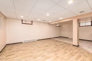 2950 Briarwood Dr W, Mount Prospect, IL 60056 - Photo 23