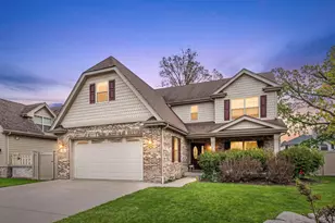 456 Arbor Ln, Wood Dale, IL 60191 - Photo 1