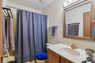 953 N East St, Marengo, IL 60152 - Photo 9
