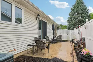 953 N East St, Marengo, IL 60152 - Photo 19