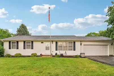 953 N East Street, Marengo, IL 60152 - Photo 1