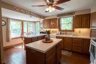 421 Center St, Woodstock, IL 60098 - Photo 5