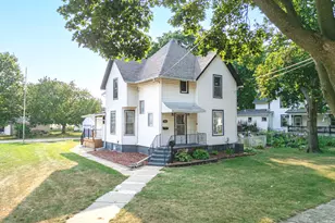 904 Kishwaukee St, Belvidere, IL 61008 - Photo 1