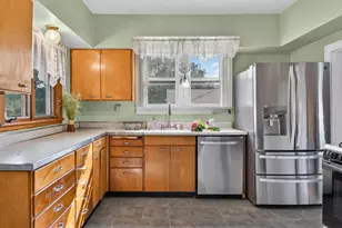 904 Kishwaukee St, Belvidere, IL 61008 - Photo 19