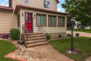 415 N 4th St, Chatsworth, IL 60921 - Photo 3