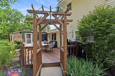 111 Eastwood Avenue, Port Barrington, IL 60010 - Photo 17