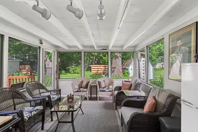 111 Eastwood Avenue, Port Barrington, IL 60010 - Photo 11