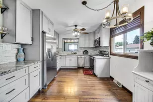 530 N 3rd Ave, Villa Park, IL 60181 - Photo 5