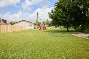440 W 2nd St, Oglesby, IL 61348 - Photo 31