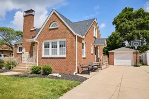 440 W 2nd St, Oglesby, IL 61348 - Photo 5