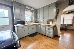 440 W 2nd St, Oglesby, IL 61348 - Photo 9