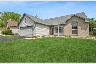 192 Heritage Trail, Hainesville, IL 60030 - Photo 1