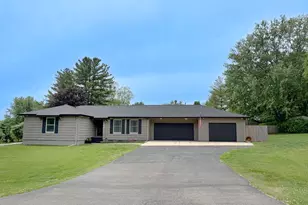 150 S Hickory Ln, Oregon, IL 61061 - Photo 1