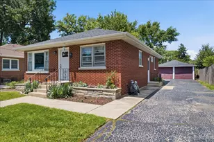 9 Ridge Rd, Lemont, IL 60439 - Photo 1