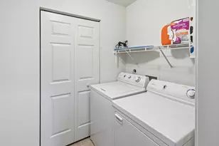2408 Windward Blvd, Champaign, IL 61821 - Photo 11