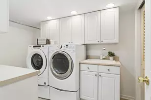 631 Thompson Blvd, Buffalo Grove, IL 60089 - Photo 25