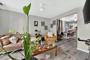 1726 N Sawyer Ave, Chicago, IL 60647 - Photo 13