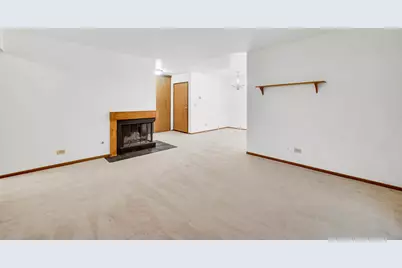 7000 Newport Drive #204, Woodridge, IL 60517 - Photo 7