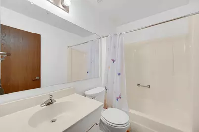 7000 Newport Drive #204, Woodridge, IL 60517 - Photo 19