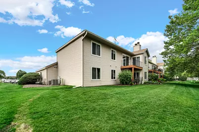 7000 Newport Drive #204, Woodridge, IL 60517 - Photo 3