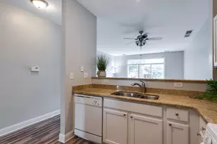 806 Woodewind Dr, Naperville, IL 60563 - Photo 9