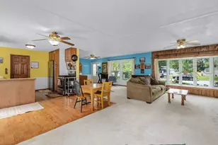 324 Shawnee Dr, Carol Stream, IL 60188 - Photo 9