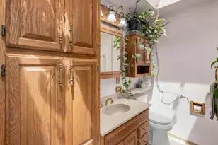 324 Shawnee Dr, Carol Stream, IL 60188 - Photo 19