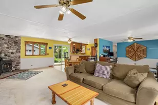 324 Shawnee Dr, Carol Stream, IL 60188 - Photo 13