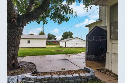 614 E Ash Street, Chatsworth, IL 60921 - Photo 45