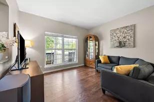 3600 Chadwick Ln, Lake in the Hills, IL 60156 - Photo 3