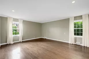 521 Pamela Cir, Hinsdale, IL 60521 - Photo 13