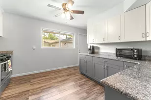 317 Fairlane Dr, Joliet, IL 60435 - Photo 9