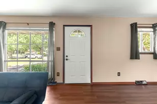 317 Fairlane Dr, Joliet, IL 60435 - Photo 5