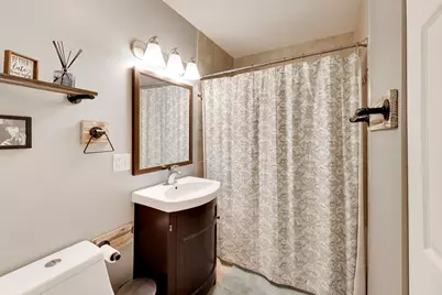 448 N Pershing Avenue, Mundelein, IL 60060 - Photo 9