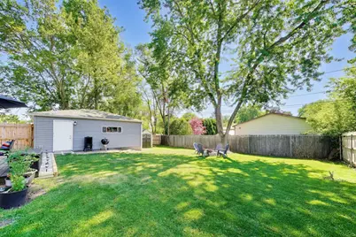 448 N Pershing Avenue, Mundelein, IL 60060 - Photo 13