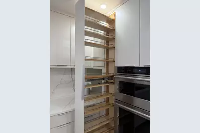 360 E Randolph Street #1606, Chicago, IL 60601 - Photo 5