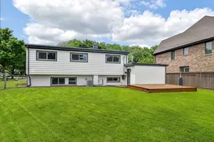 199 S Linden Ave, Elmhurst, IL 60126 - Photo 25