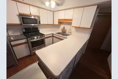 6701 N Milwaukee Avenue #303, Niles, IL 60714 - Photo 13
