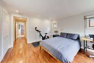 2010 W Bradley Pl, Chicago, IL 60618 - Photo 25