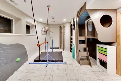 2010 W Bradley Place, Chicago, IL 60618 - Photo 45