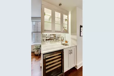 2010 W Bradley Place, Chicago, IL 60618 - Photo 21