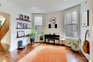 2010 W Bradley Pl, Chicago, IL 60618 - Photo 19