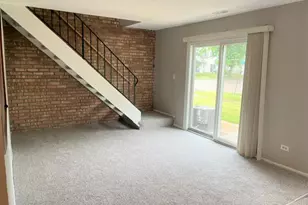 157 Peter Ct, Bartlett, IL 60103 - Photo 3
