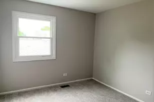 157 Peter Ct, Bartlett, IL 60103 - Photo 9