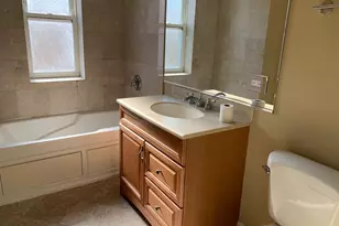 7406 N Damen Ave, Chicago, IL 60645 - Photo 11