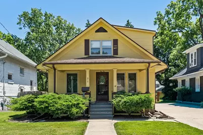 910 Pearl Street, Aurora, IL 60505 - Photo 1
