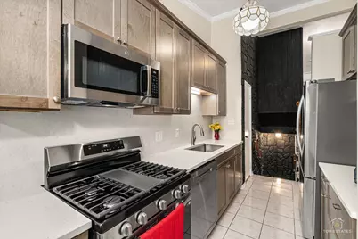 402 N Douglas Avenue #402, Villa Park, IL 60181 - Photo 7
