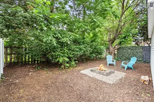 402 N Douglas Ave, Villa Park, IL 60181 - Photo 21