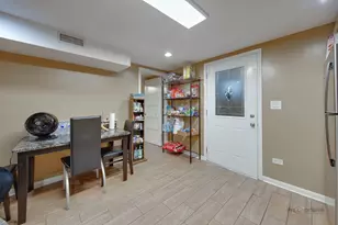 1210 S Lloyd Ave, Lombard, IL 60148 - Photo 9